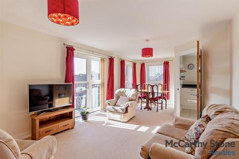 2 bedroom apartment for sale, Blake Court, Northgate, Bridgwater