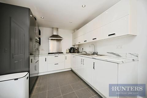 9 Cartwright Avenue, Guiseley, Leeds, LS20 9FJ