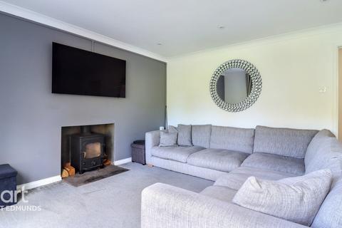 3 bedroom detached house for sale, Chestnut Crescent, Chedburgh, Bury St Edmunds
