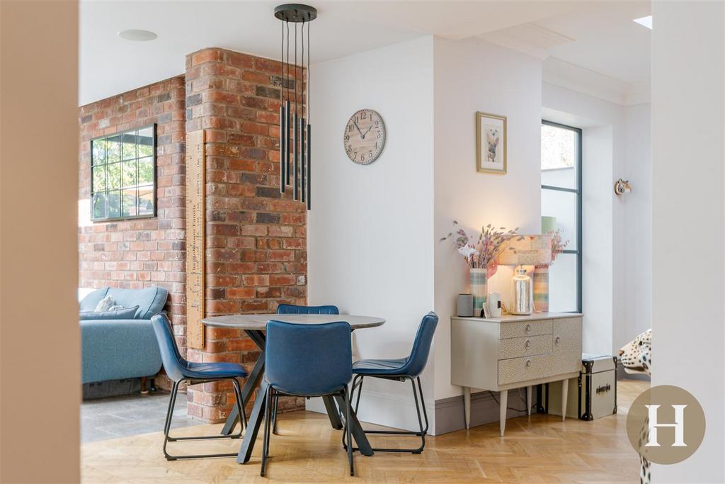 Hadleigh Estate Agents-97.jpg