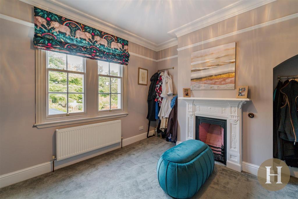 Hadleigh Estate Agents-31.jpg