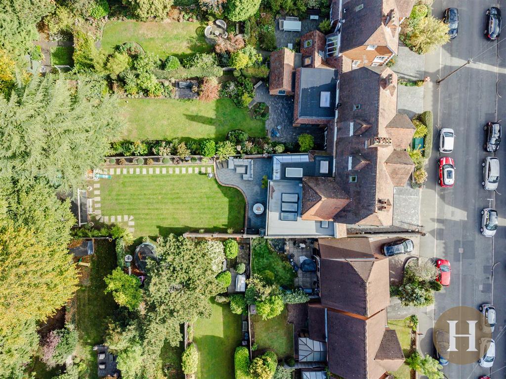 Hadleigh Estate Agents-63.jpg