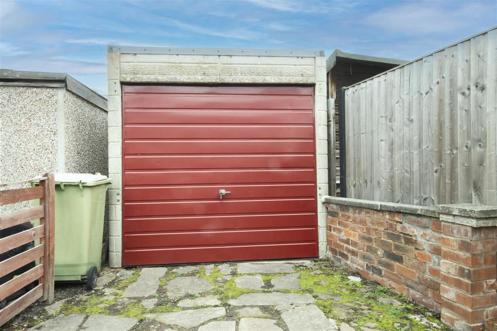 Single Garage