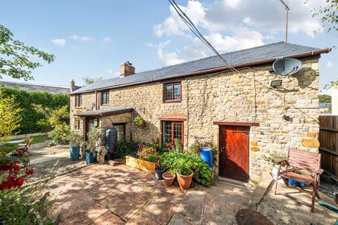 3 bedroom detached house for sale, Fewcott Road, Bicester OX27