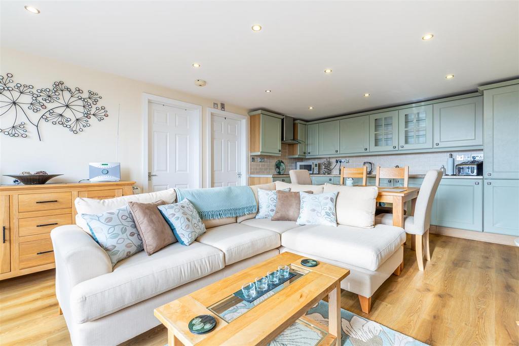 A13 - 83 Wheatlands Road, Paignton - 251001.jpg