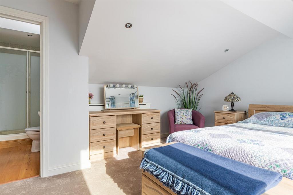 A26 - 83 Wheatlands Road, Paignton - 251001.jpg