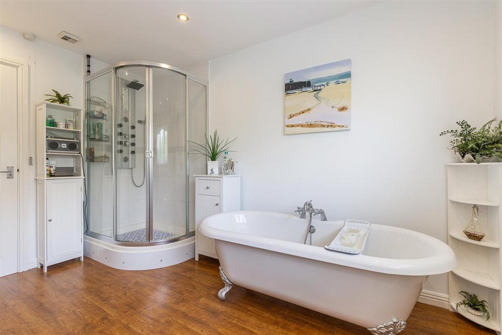 A36 - 83 Wheatlands Road, Paignton - 251001.jpg