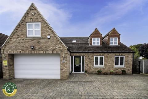 5 bedroom detached house for sale, Elm Tree Drive, Bawtry, Doncaster