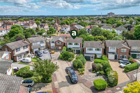 4 bedroom detached house for sale, SELDON CLOSE, Westcliff-On-Sea