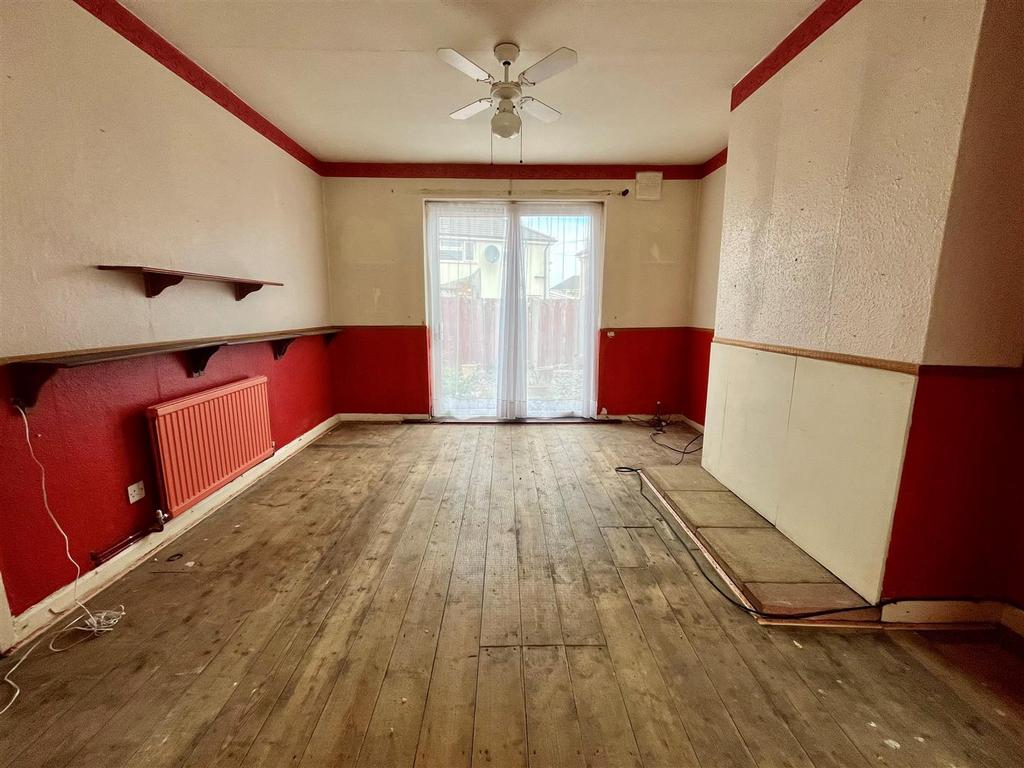 Dining Area.jpg