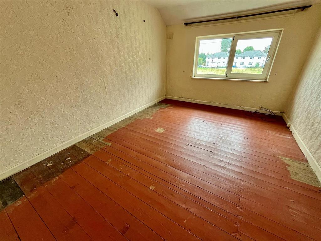 Bedroom One.jpg