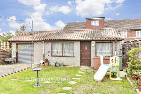 undefined, Standfield Road, Dagenham RM10