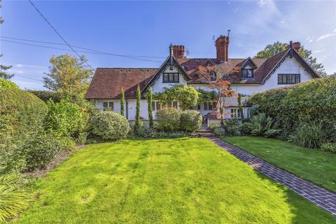 undefined, Ferry Lane, Medmenham, Marlow, Buckinghamshire, SL7