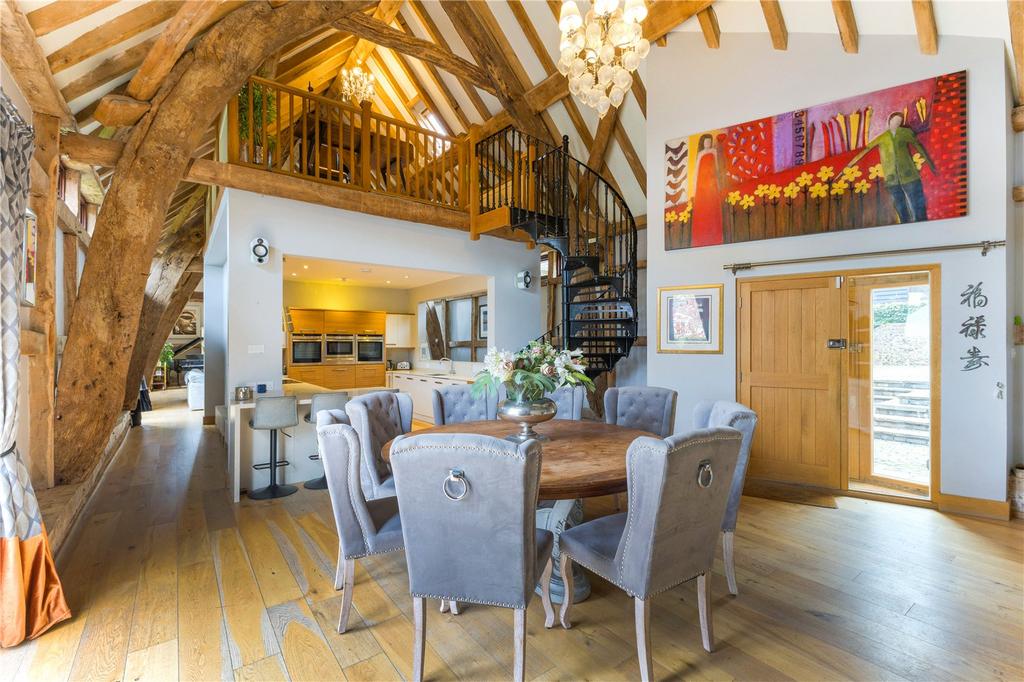 Kitchen/Dining