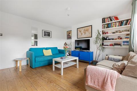 19 Ashby Grove, London, N1 2GA