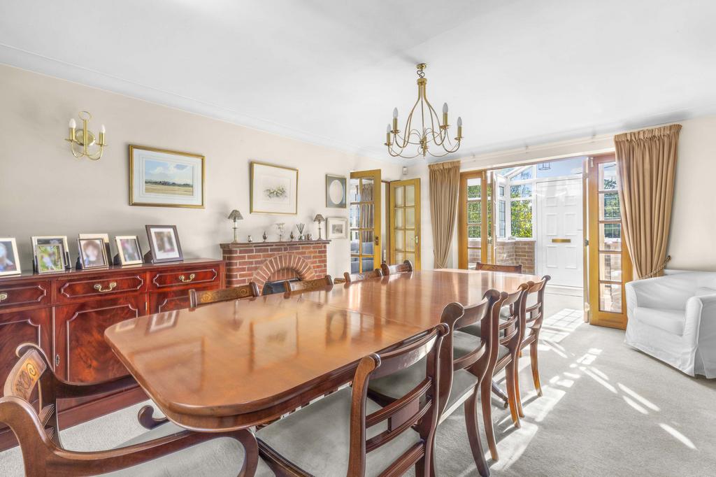 Three Oaks, The Close, SL8 5 PE (LOW RES)-11