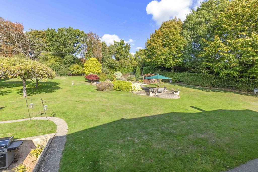 Three Oaks, The Close, SL8 5 PE (LOW RES)-8