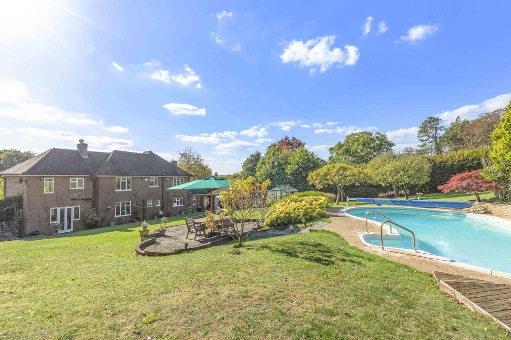 Three Oaks, The Close, SL8 5 PE (LOW RES)-22