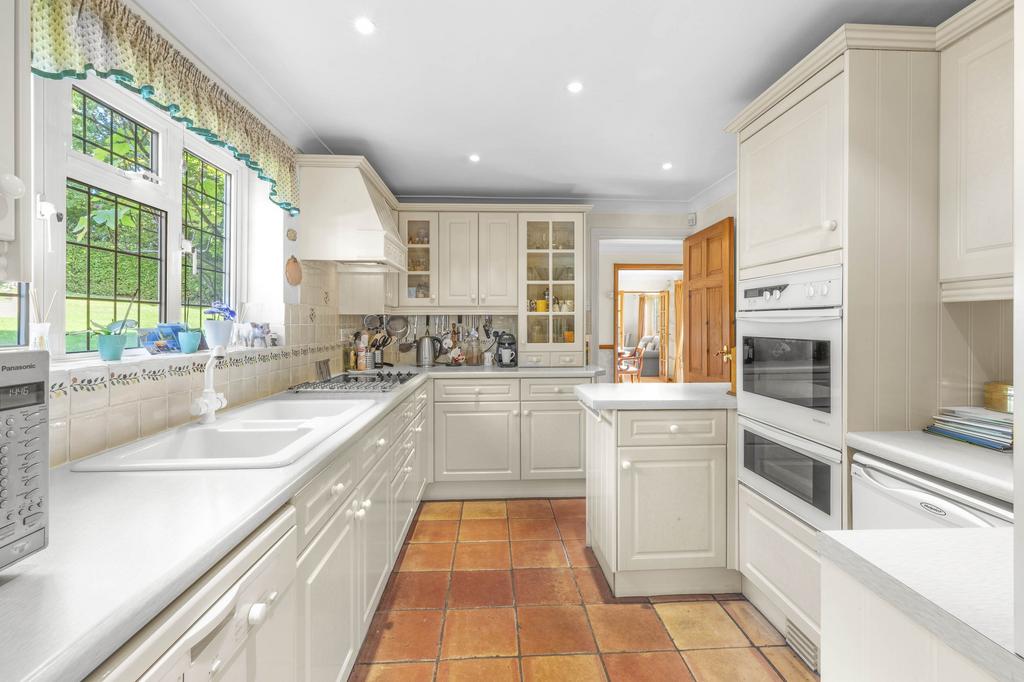 Three Oaks, The Close, SL8 5 PE (LOW RES)-16