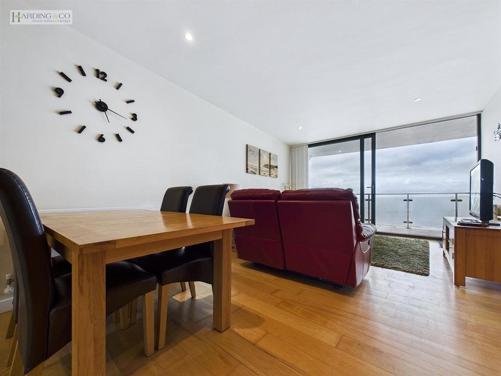 Dining Area .1