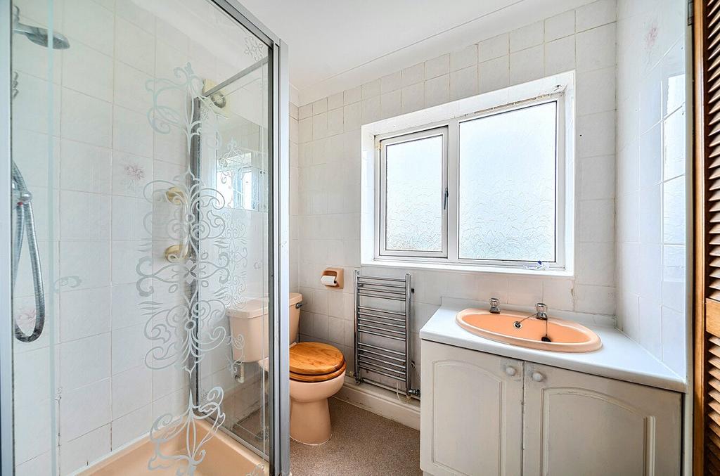 Ensuite To Bedroom 1