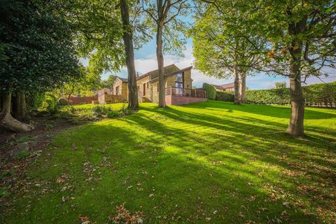undefined, Inglewood Avenue, Huddersfield, HD2
