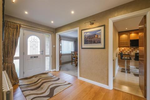 undefined, Inglewood Avenue, Huddersfield, HD2