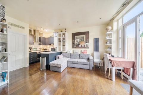2 bedroom apartment for sale, Lennard Road, Beckenham