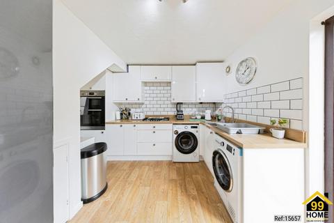 3 Bellini Close, Old Farm Park, Milton Keynes, MK7 8PS