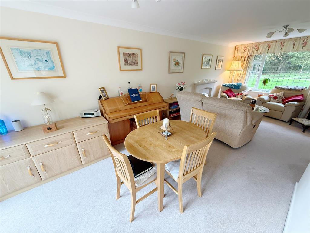 Living Dining Room