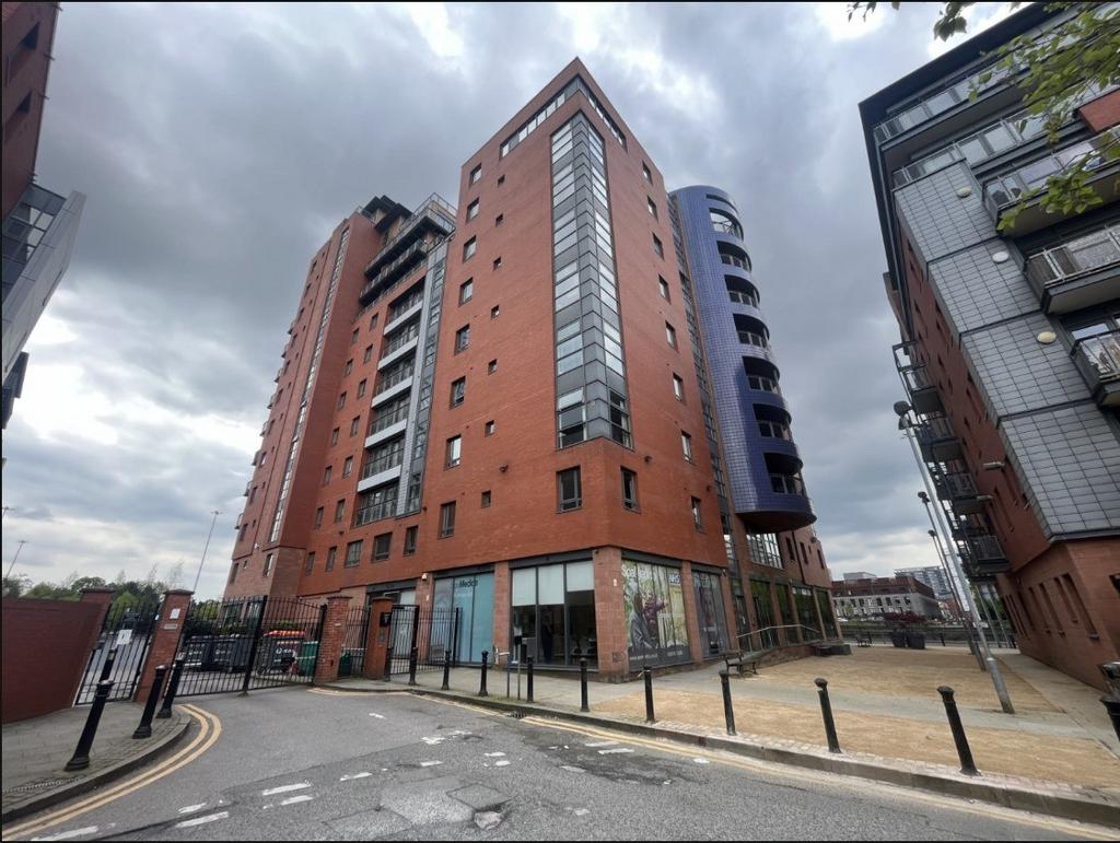 1 bed apartment for sale