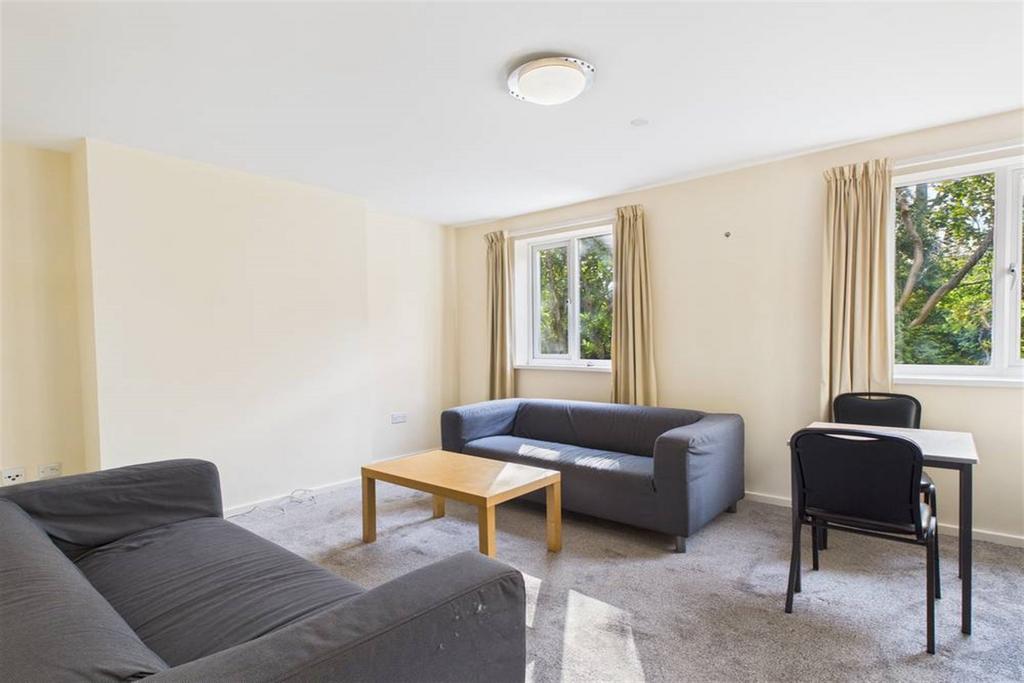 House in Newcastle upon Tyne, Tyne and Wear - View 2