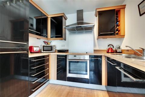 2 bedroom apartment to rent, Cameronian Square, Worsdell Drive, Gateshead