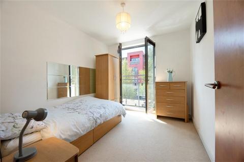 2 bedroom apartment to rent, Cameronian Square, Worsdell Drive, Gateshead