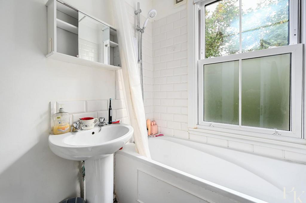 FLAT 10, 95 LORNA ROAD, BN33 EL - PHOTOS (5).jpg