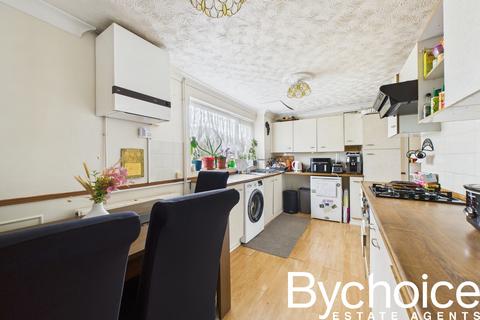 3 bedroom terraced house for sale, Bishops Court, Haverhill