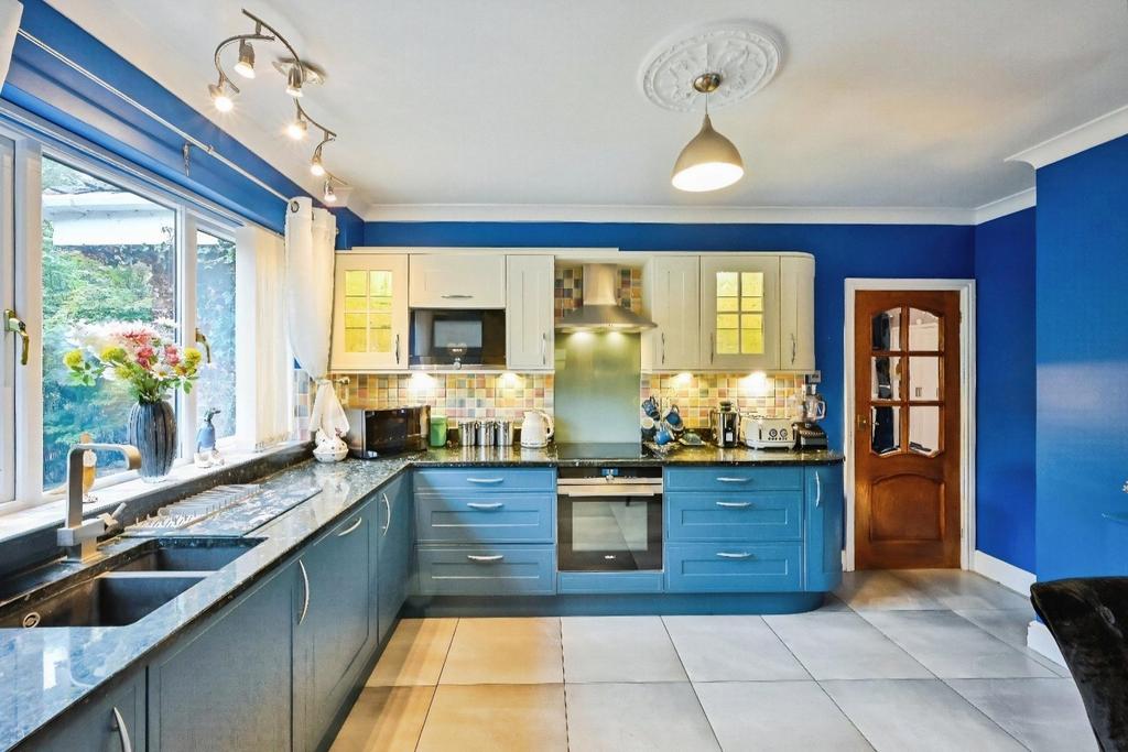 Breakfast Kitchen