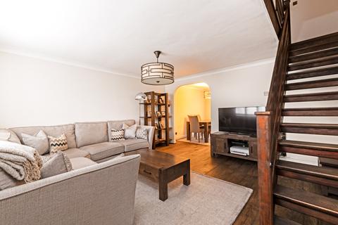 10 The Meadows, Sawbridgeworth, CM21 9PY