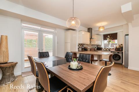 3 bedroom semi-detached house for sale, Canberra Road, Lancashire PR25