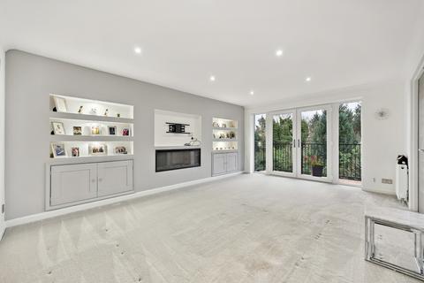 undefined, Ravenscourt, Thorntonhall, Glasgow, G74 5AZ