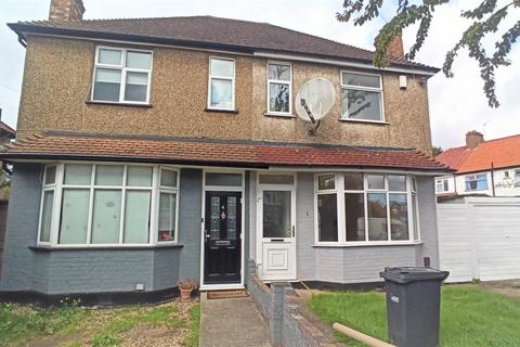 Morden Gardens, Sudbury UB6