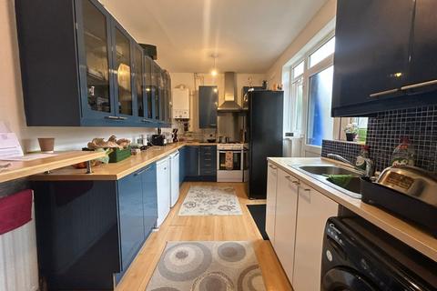 3 bedroom semi-detached house to rent, Morden Gardens, Sudbury UB6