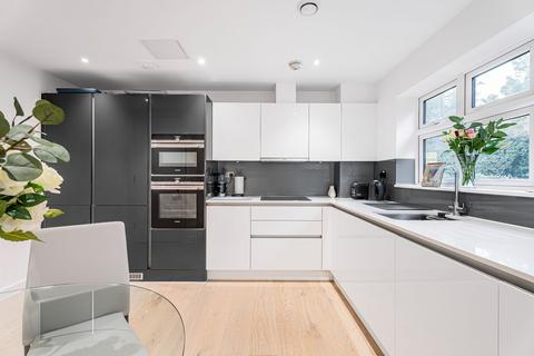 2 bedroom apartment for sale, Brookmans Manor, Brookmans Park, AL9
