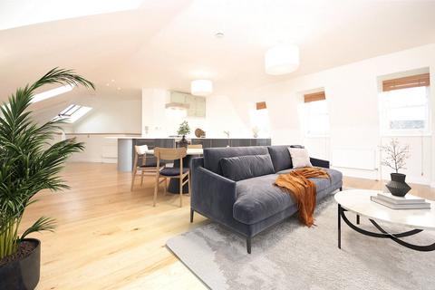 2 bedroom apartment to rent, Great Marlborough Street, Soho, W1F