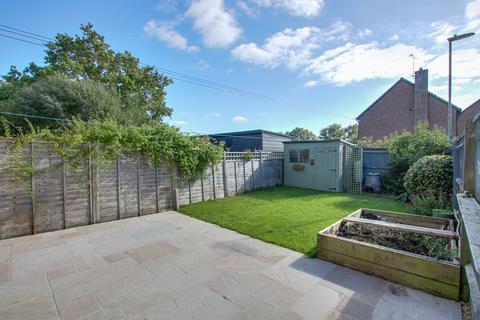 3 bedroom semi-detached house for sale, WALTHAM CHASE - NO FORWARD CHAIN