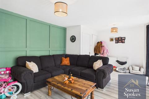 3 bedroom semi-detached house for sale, Bedale Court, South Shields