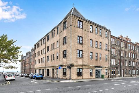 2 bedroom flat for sale, 3d, Harbour Court, Harbour Road, Musselburgh, EH21 6DL