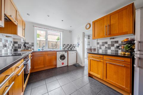 3 bedroom semi-detached house for sale, Derwent Road, Grantham, Lincolnshire, NG31