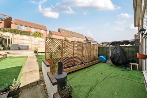 3 bedroom semi-detached house for sale, Derwent Road, Grantham, Lincolnshire, NG31