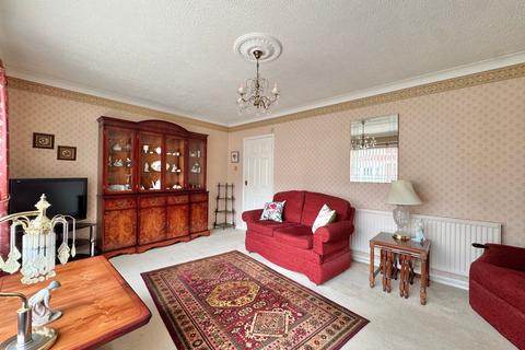 3 bedroom detached house for sale, Woodland Park Road, Newport NP19